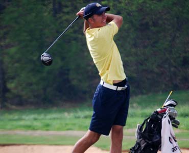 The Eagles' Zach Lindsey was the lone AAC men's golfer to be chosen to the GCAA All-South Region Team.